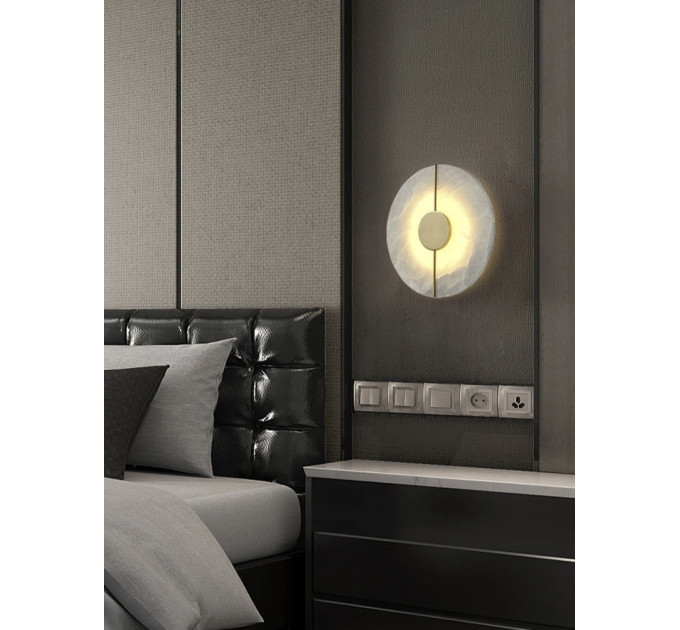Бра LED 28062 Латунь 4х20х20 см.