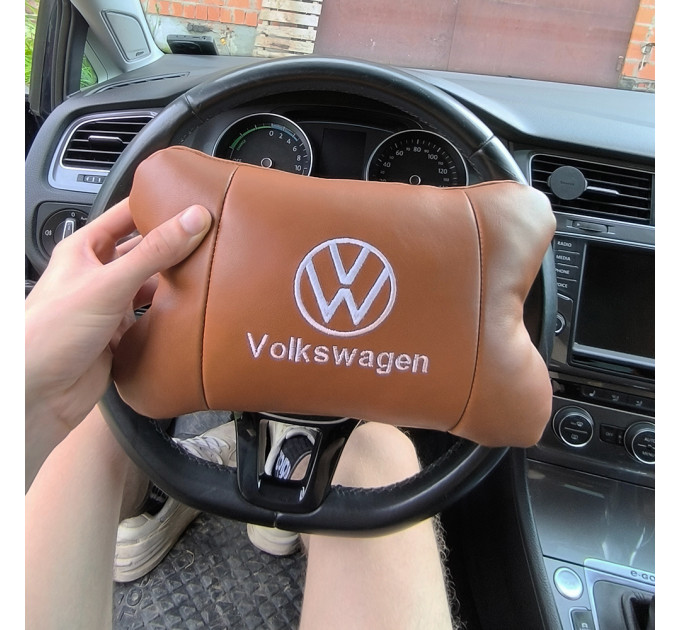 Набір подушок 2шт для автомобіля Volkswagen, з натуральної коричневої шкіри. Подушки на підголовник