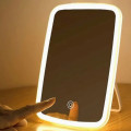 Сенсорне LED дзеркало для макіяжу з 3 рівнями підсвічування і USB зарядкою. Дзеркало для макіяжу