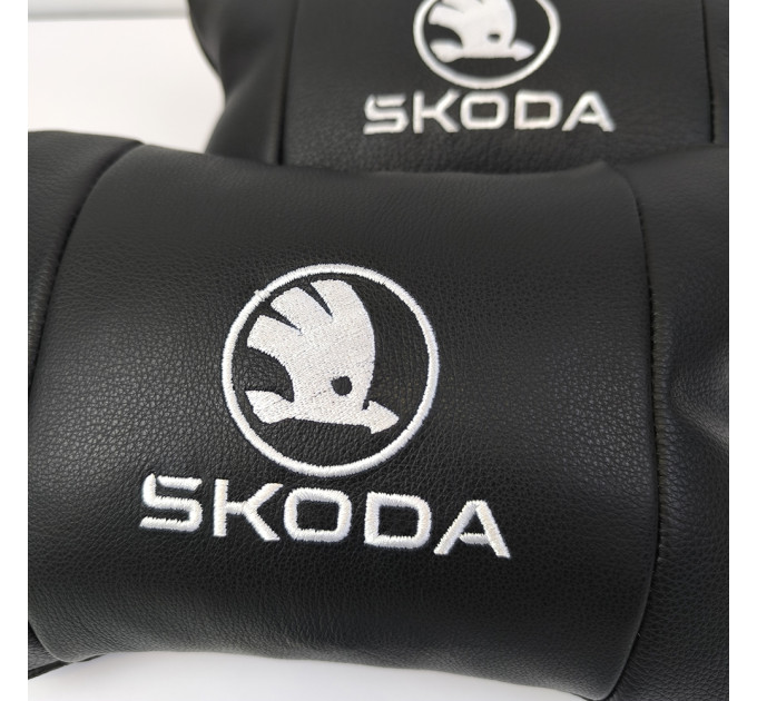 Автомобильные подушки 2 шт на подголовник Skoda / Шкода, из натуральной кожи, стильный аксессуар для вашего авто