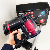 Бытовой контейнерный вакуумный вертикальный пылесос GOLDBERG GB-9904 5200 Вт циклонного типа Red